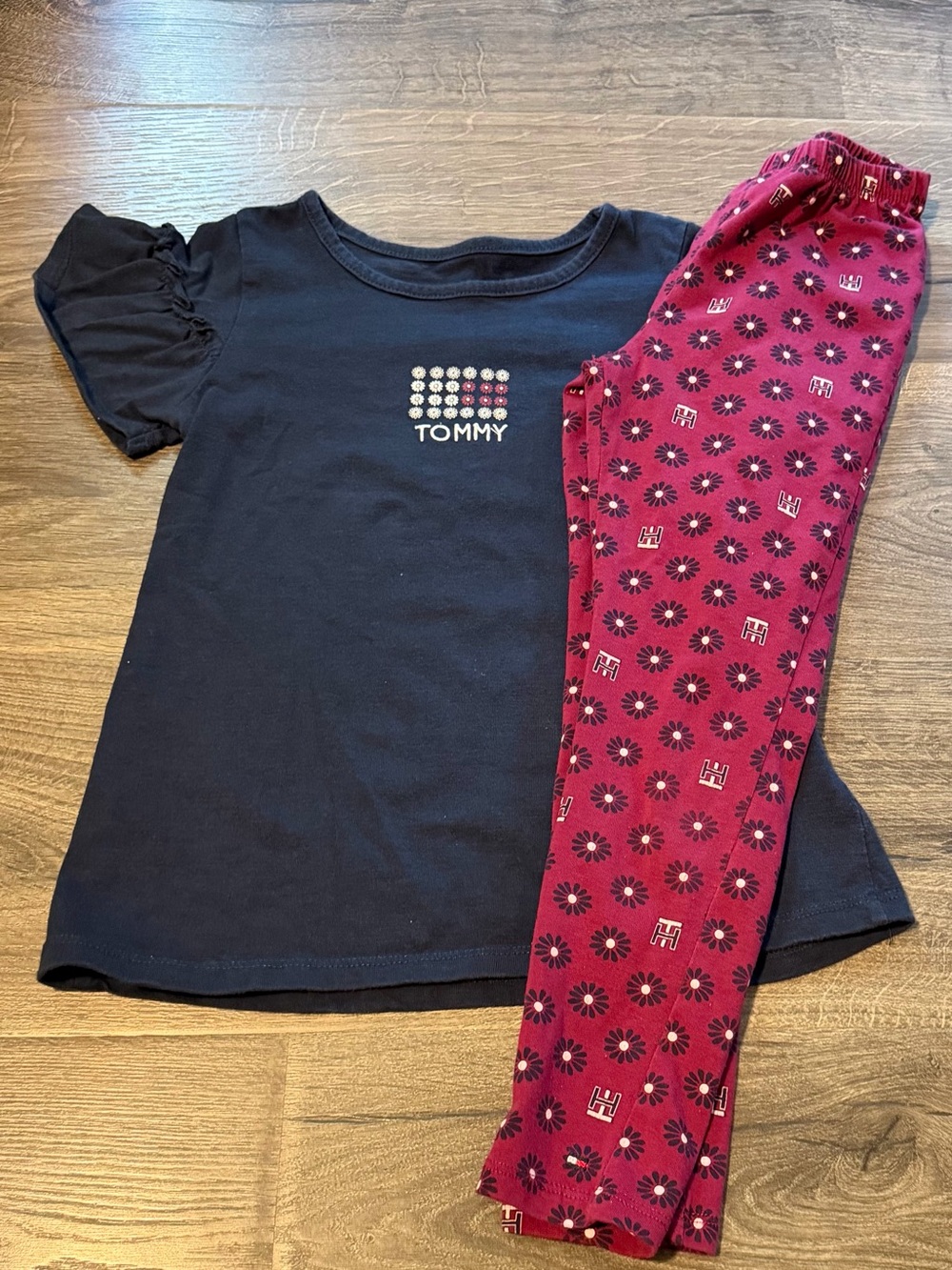 Girls 6/7 Outfit Tommy Hilfiger Navy Burgundy Set Shirt & Leggings